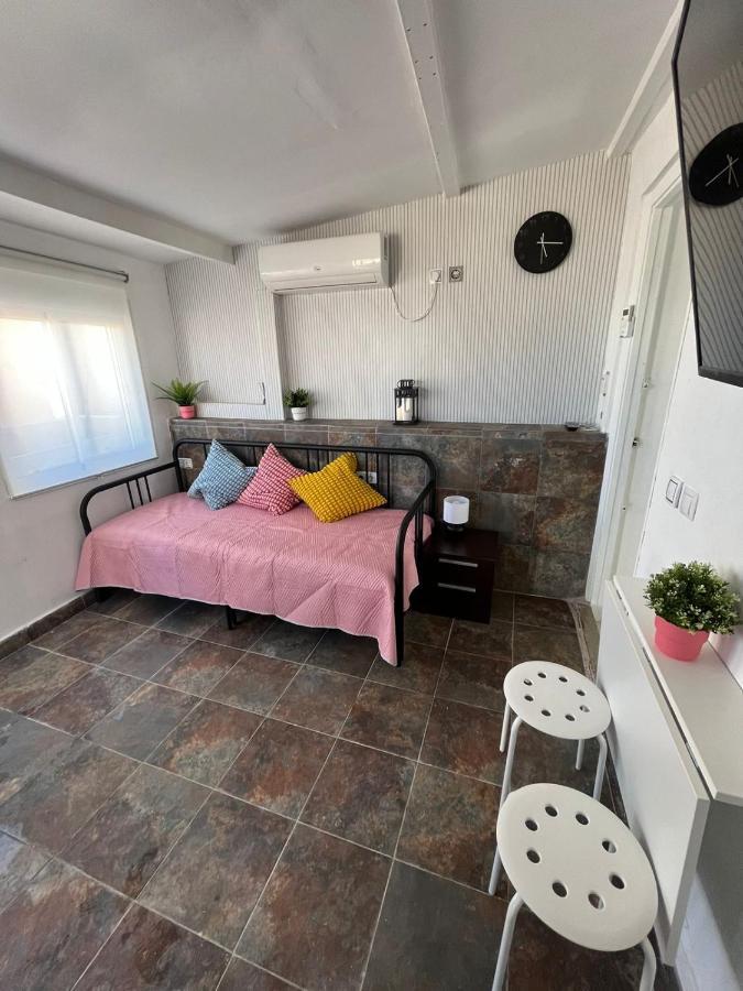 Habitacion Con Terraza En Alicante Exterior photo